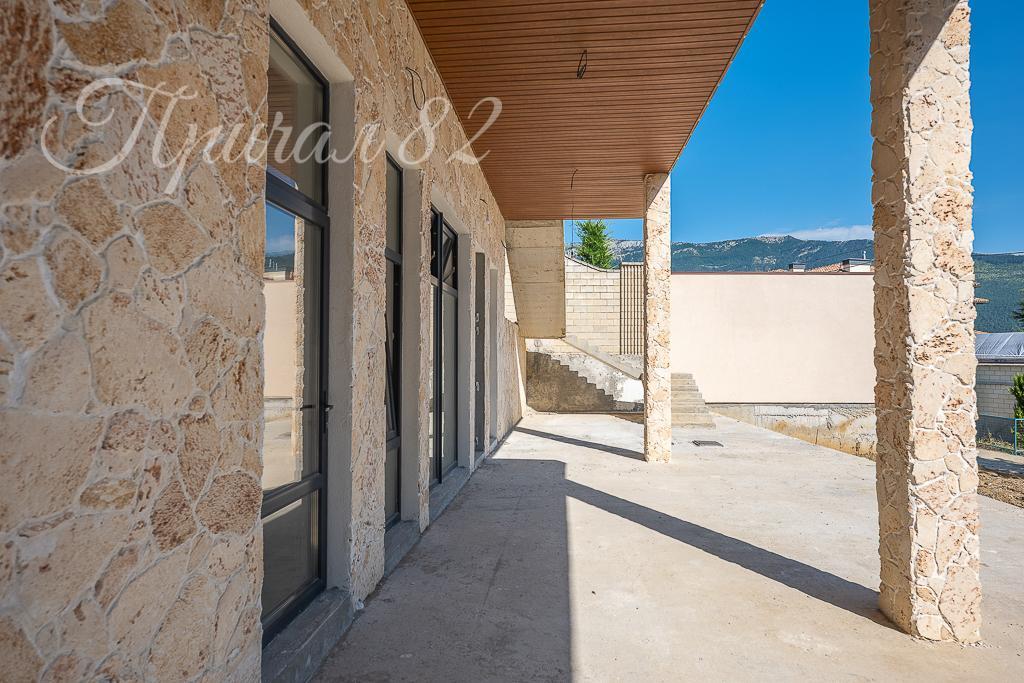 Ялта, улица Магобинская 8