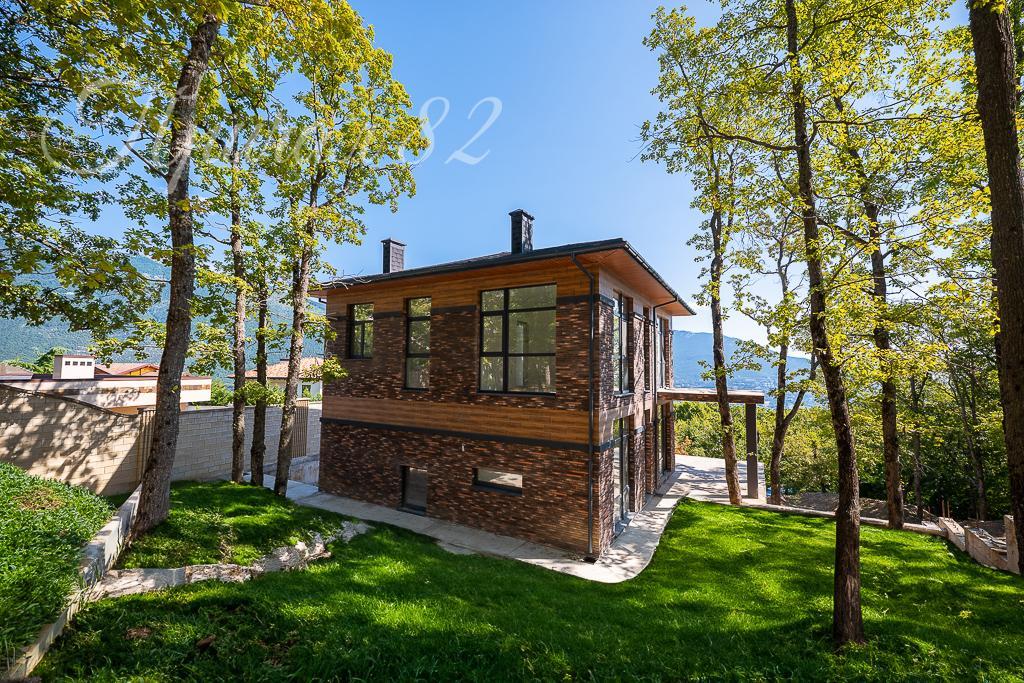 Ялта, улица Магобинская 8