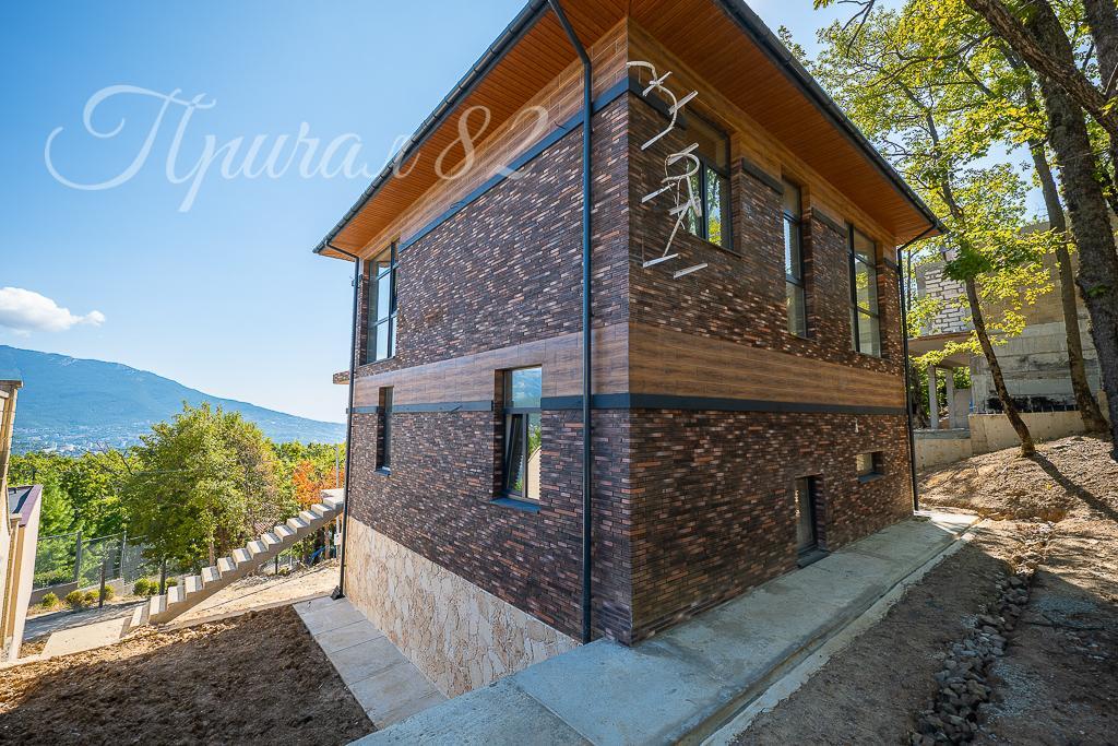 Ялта, улица Магобинская 8