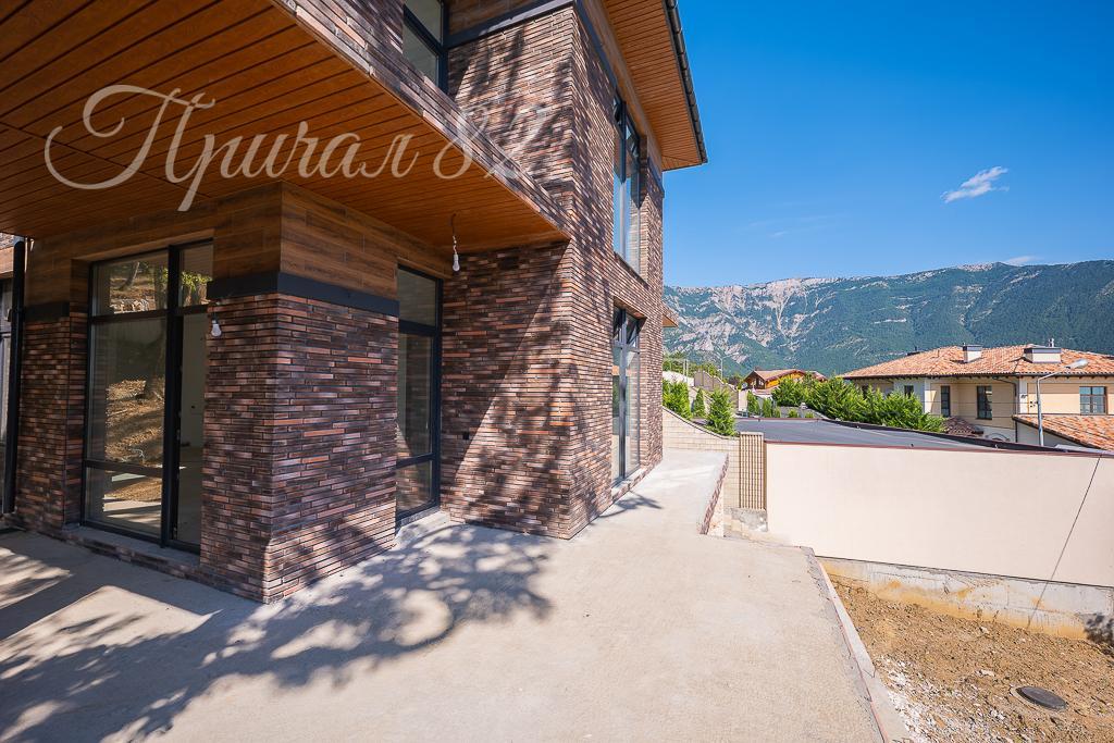 Ялта, улица Магобинская 8