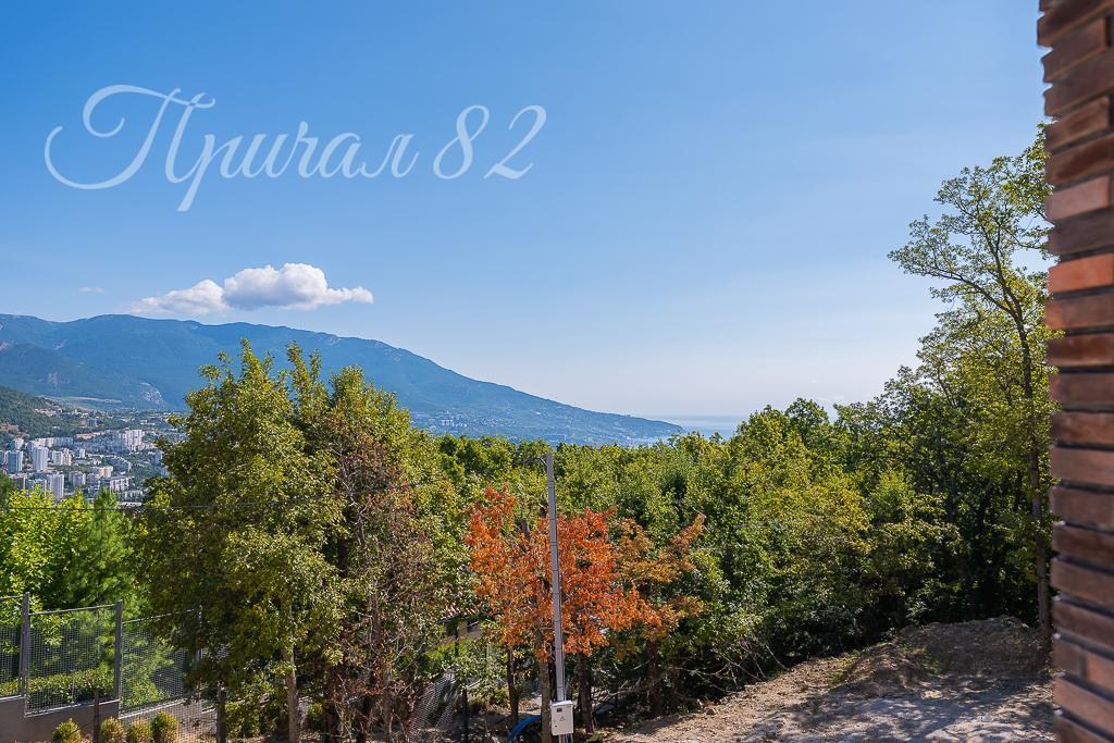 Ялта, улица Магобинская 8