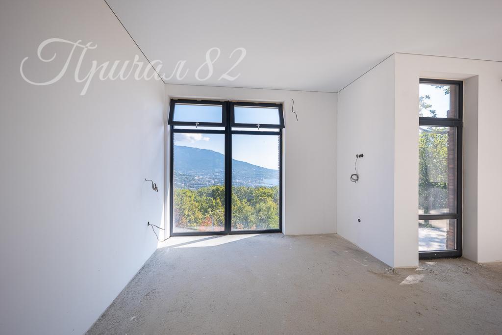 Ялта, улица Магобинская 8