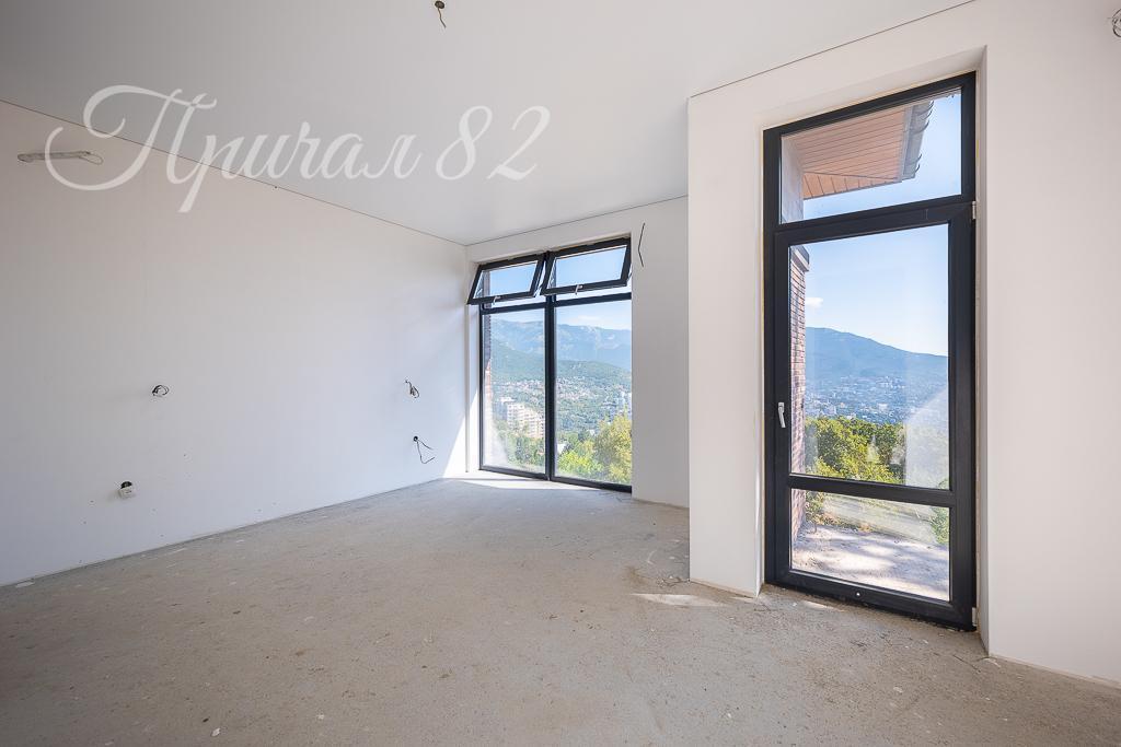 Ялта, улица Магобинская 8