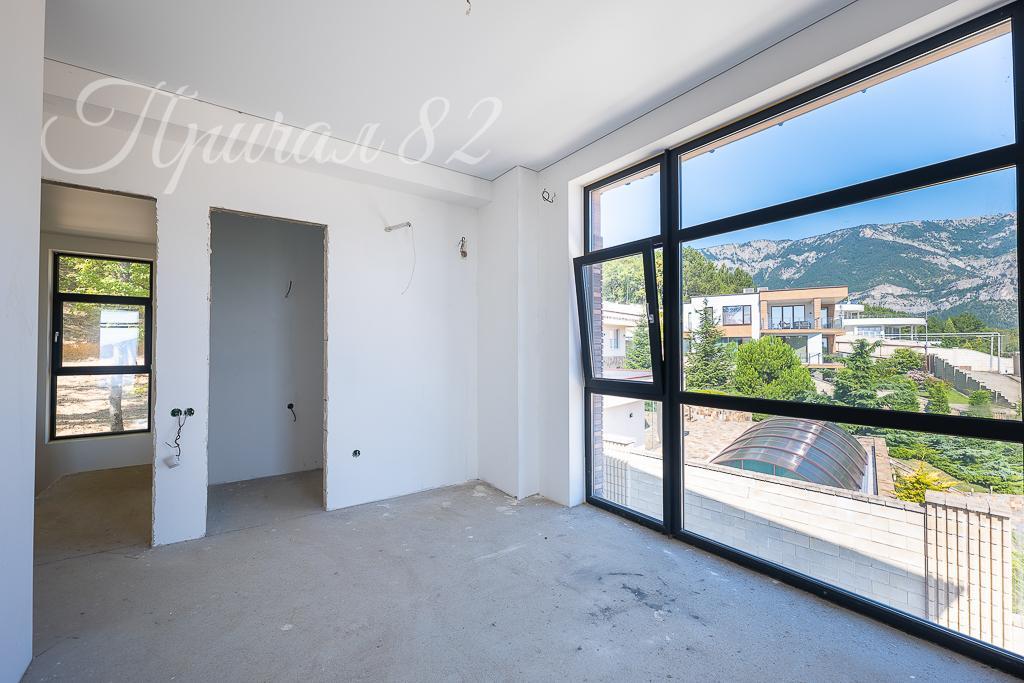 Ялта, улица Магобинская 8