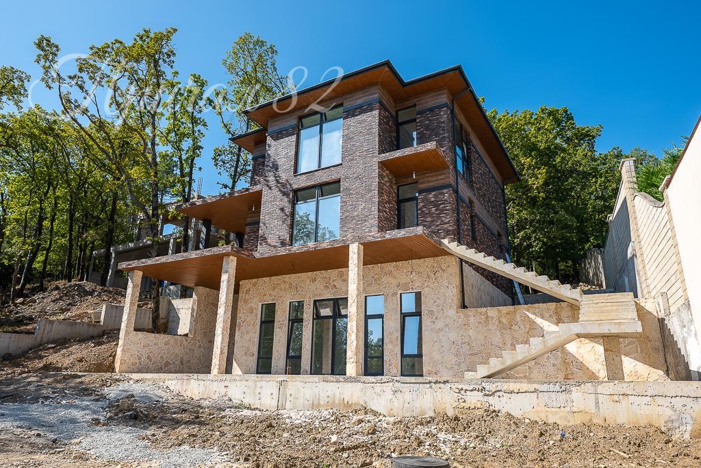 Ялта, улица Магобинская 8