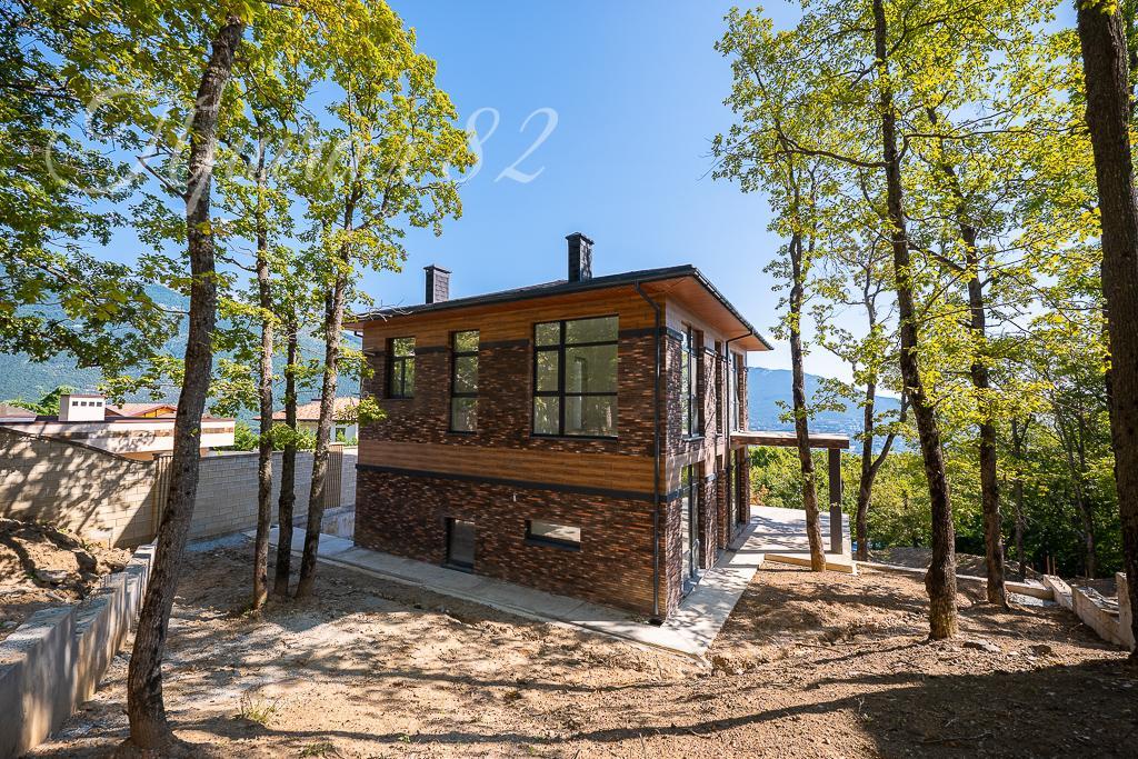 Ялта, улица Магобинская 8