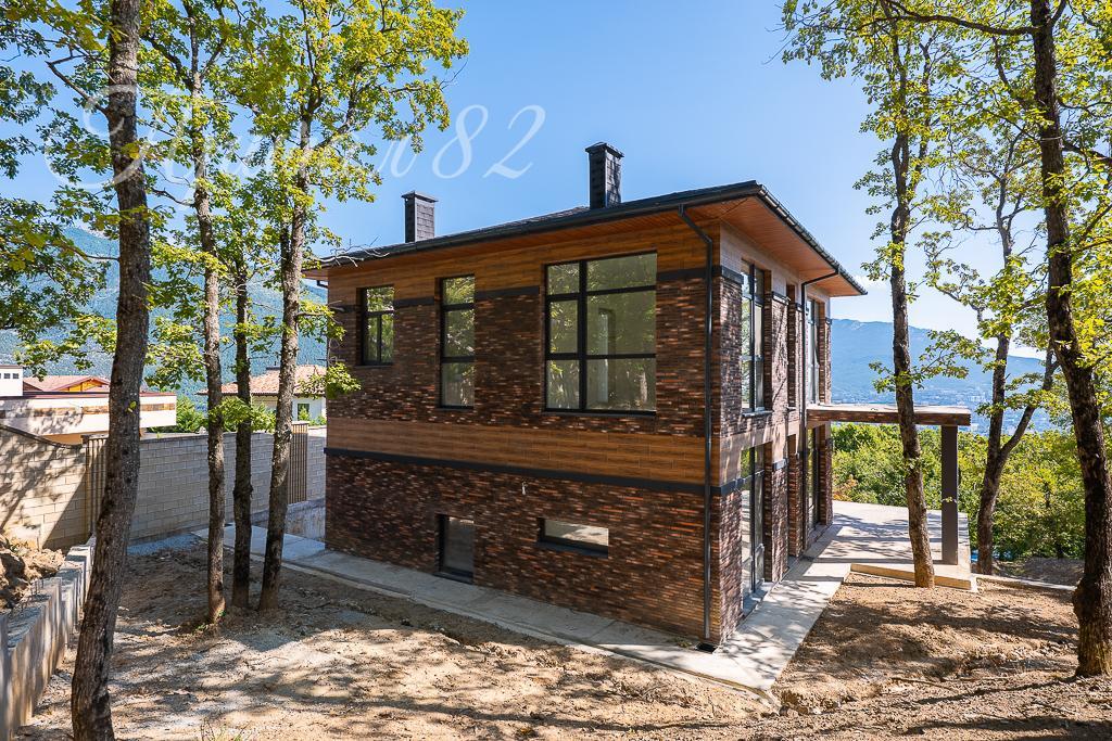 Ялта, улица Магобинская 8