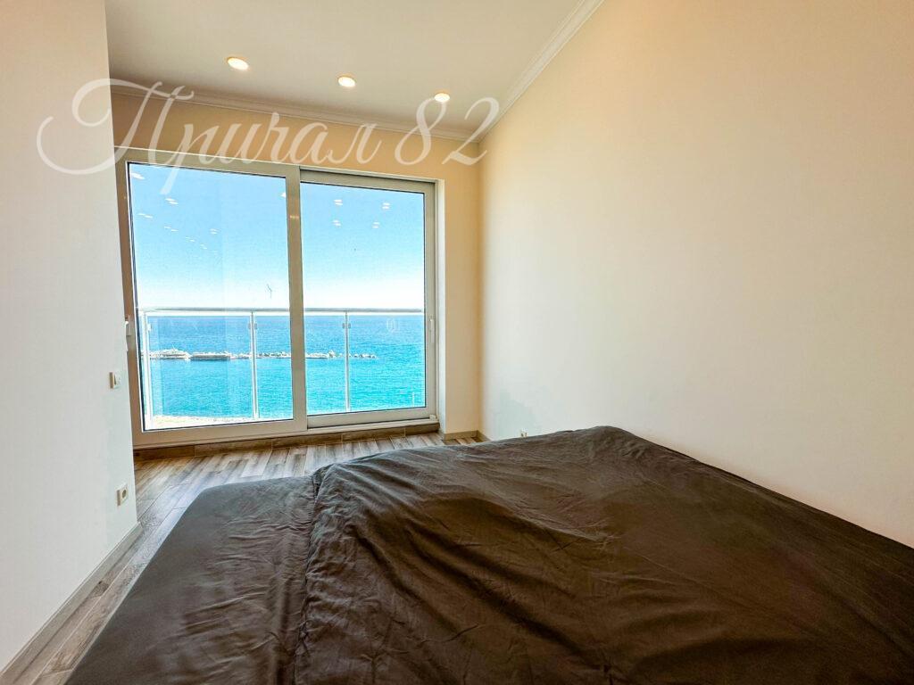 Видовая квартира на первой линии в Ялте