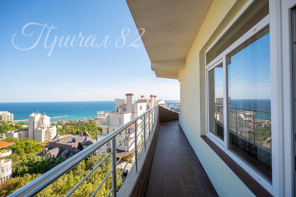 Ялта, улица Щорса,30