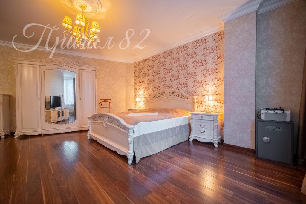 Ялта, улица Щорса,30