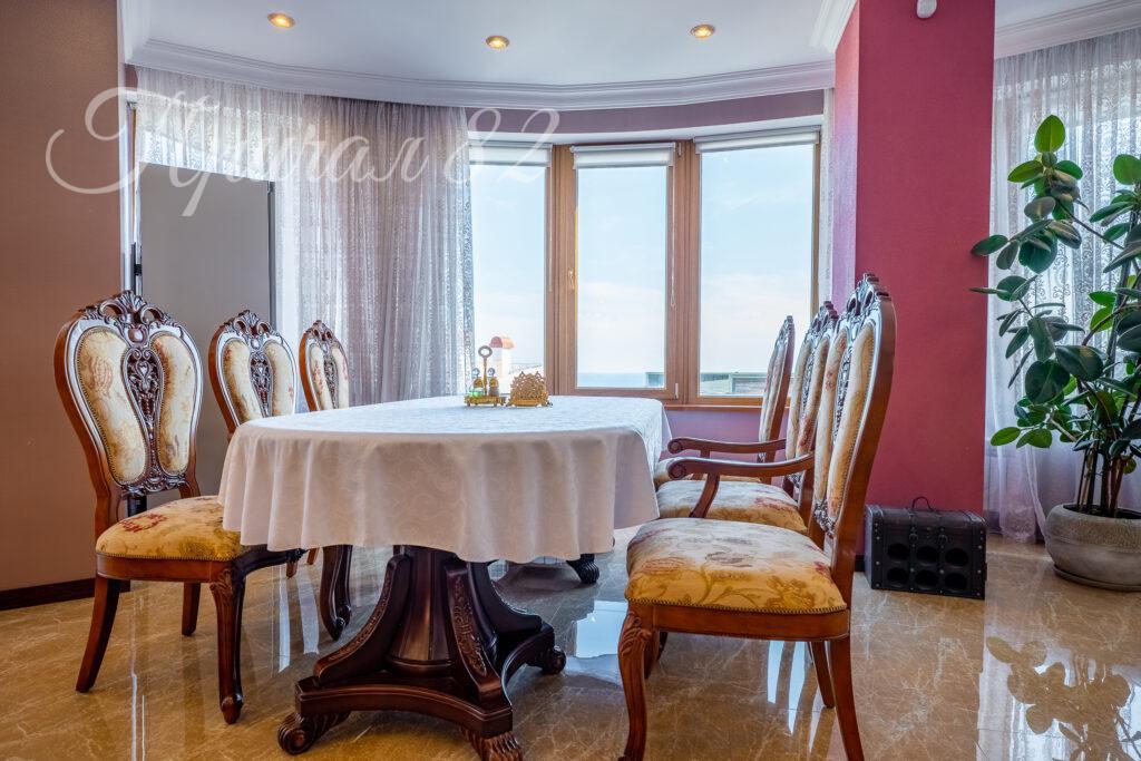 Ялта, улица Щорса,30