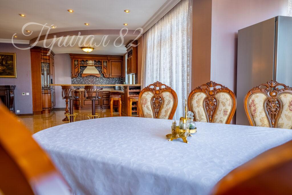 Ялта, улица Щорса,30