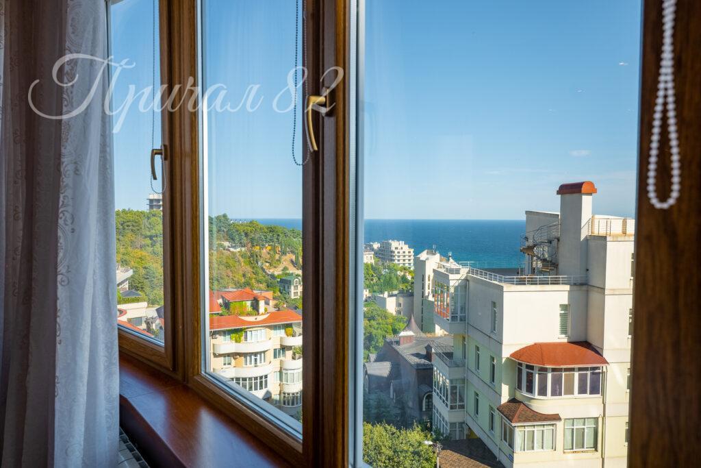 Ялта, улица Щорса,30