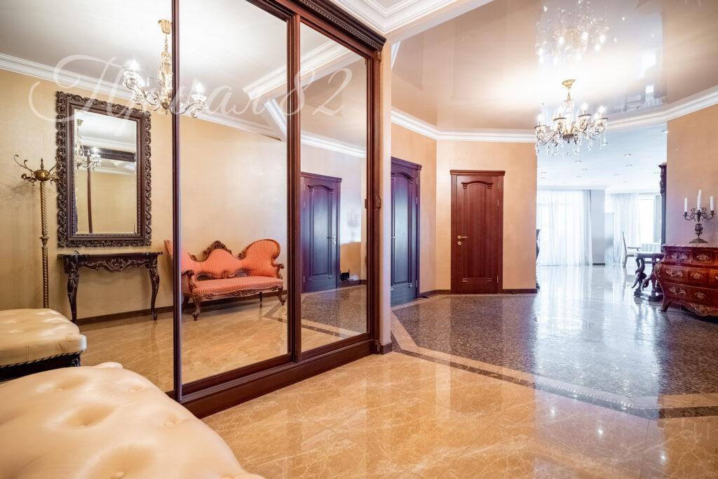 Ялта, улица Щорса,30