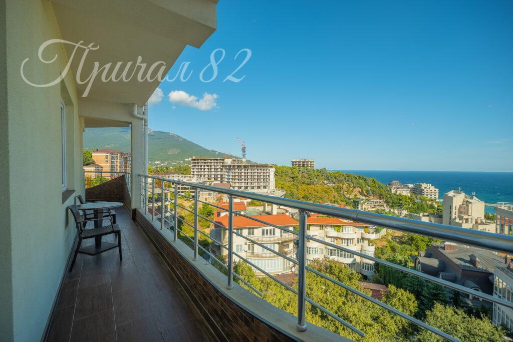 Ялта, улица Щорса,30