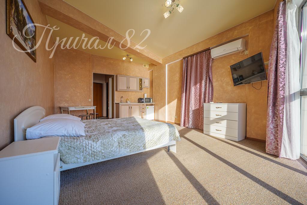 Ялта улица Морской спуск 8