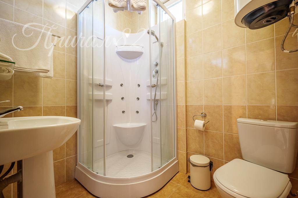 Ялта улица Морской спуск 8