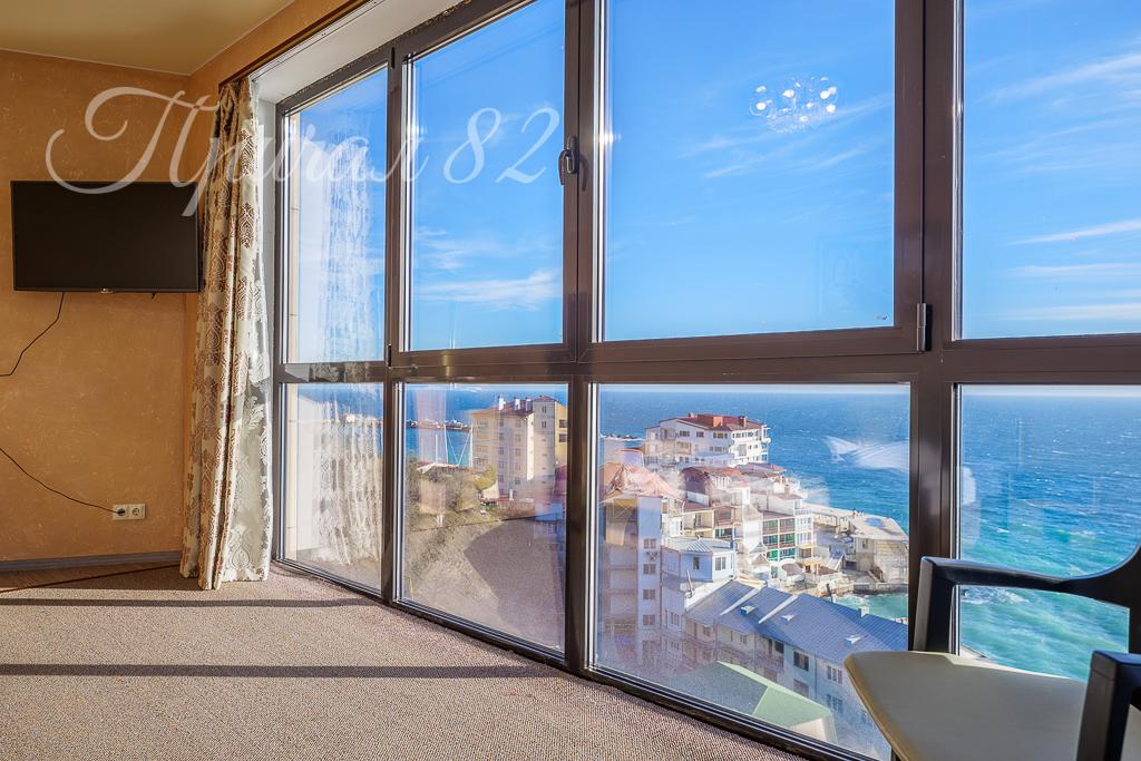 Ялта улица Морской спуск 8