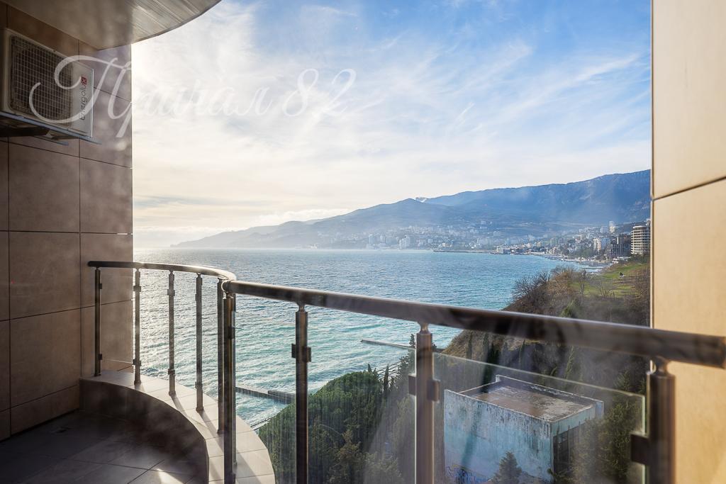 Ялта улица Морской спуск 8