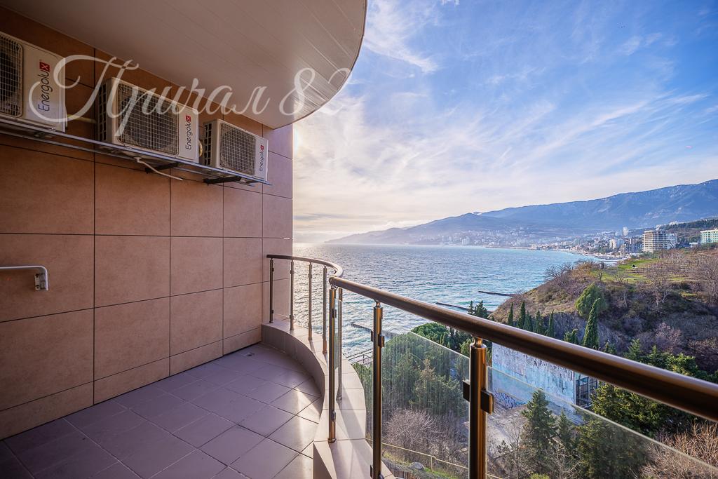 Ялта улица Морской спуск 8