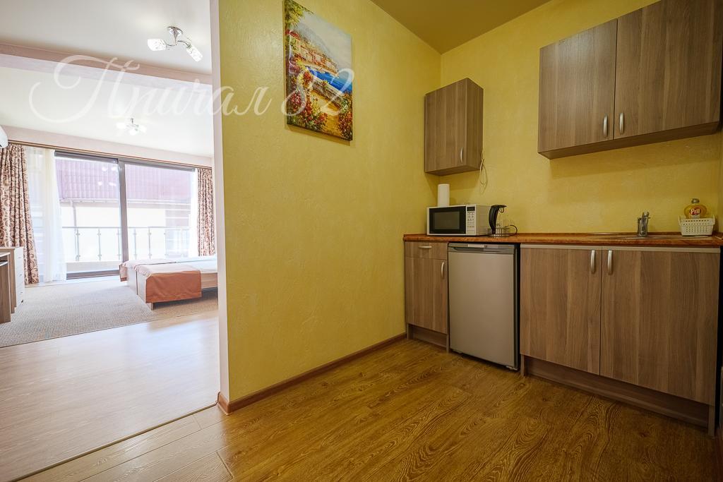 Ялта улица Морской спуск 8