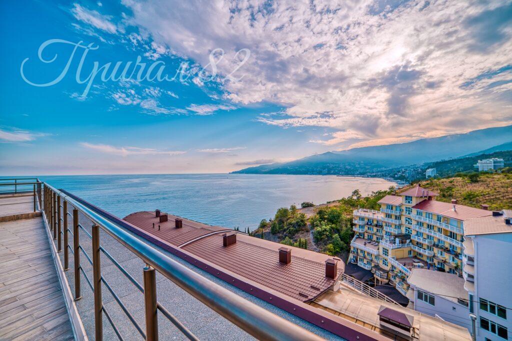 Ялта улица Морской спуск 8