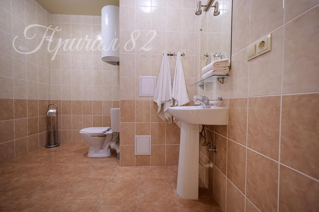 Ялта улица Морской спуск 8