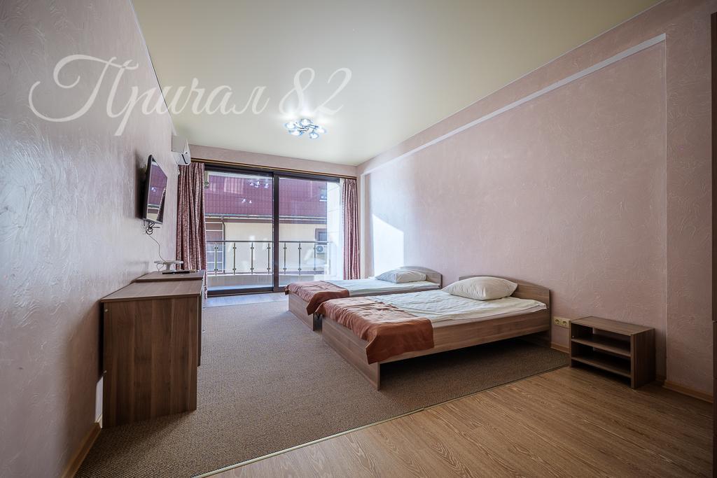 Ялта улица морской спуск 8