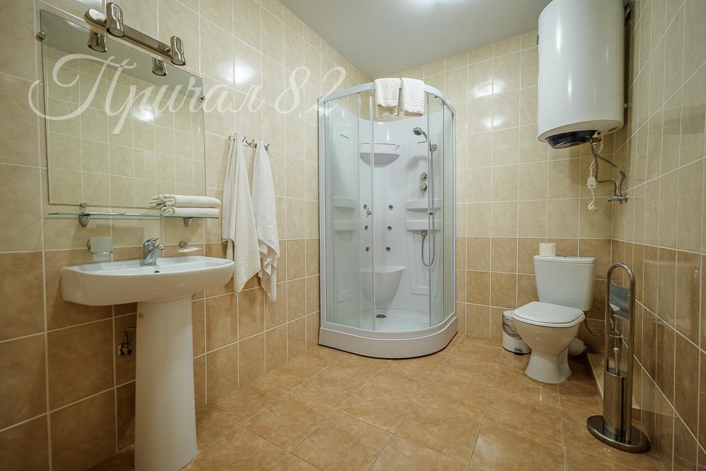 Ялта улица Морской спуск 8