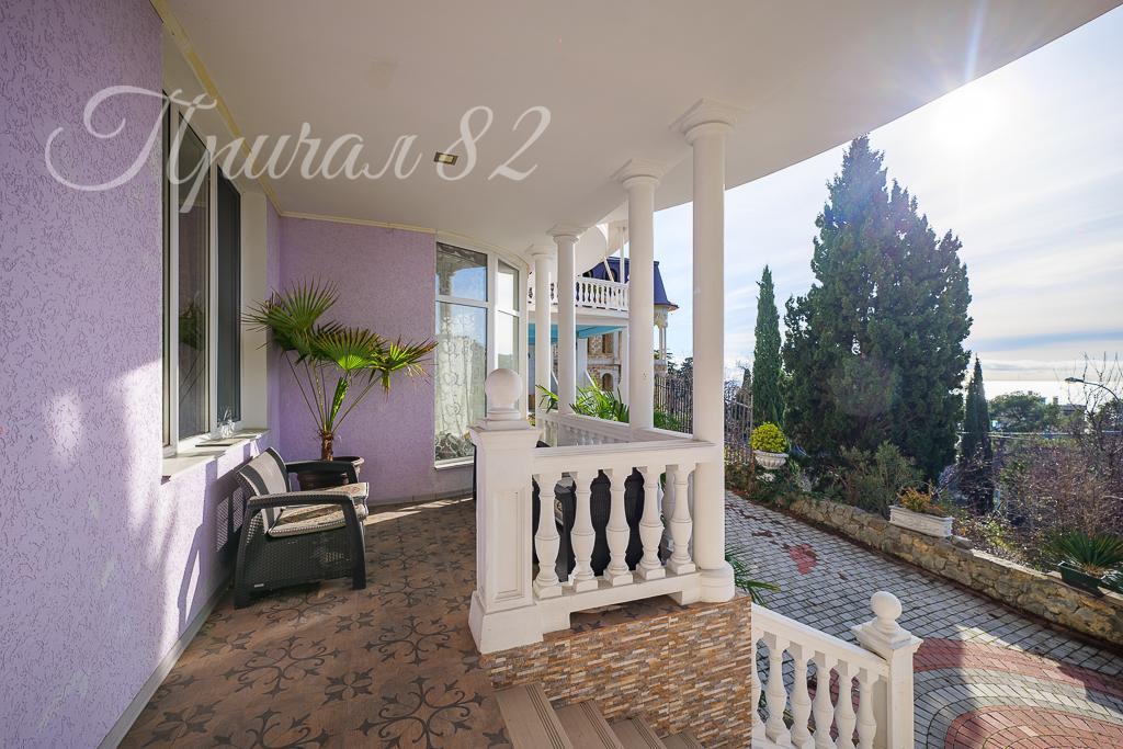 Ялта, пгт Кореиз, Алупкинское шоссе 2В