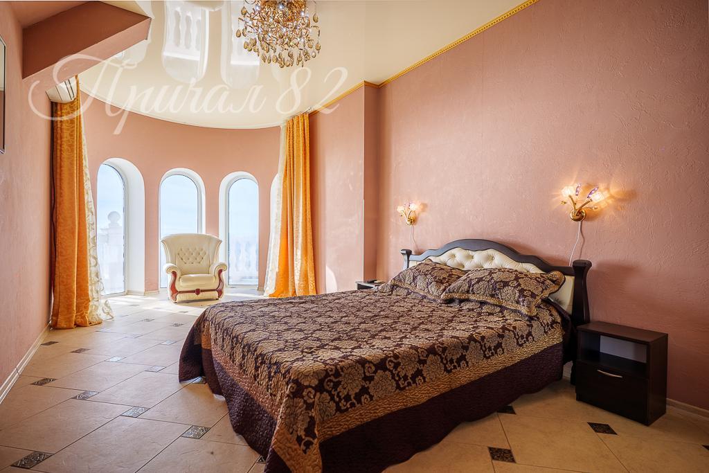 Ялта, пгт Кореиз, Алупкинское шоссе 2В