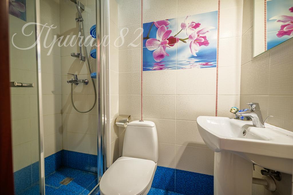 Ялта, пгт Кореиз, Алупкинское шоссе 2В