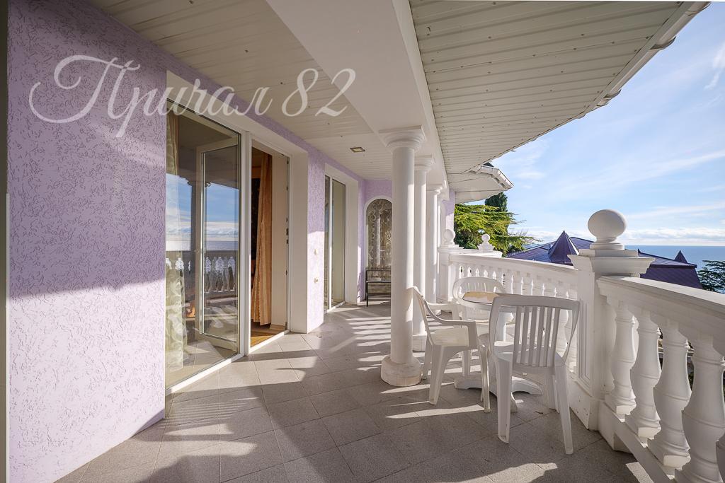 Ялта, пгт Кореиз, Алупкинское шоссе 2В