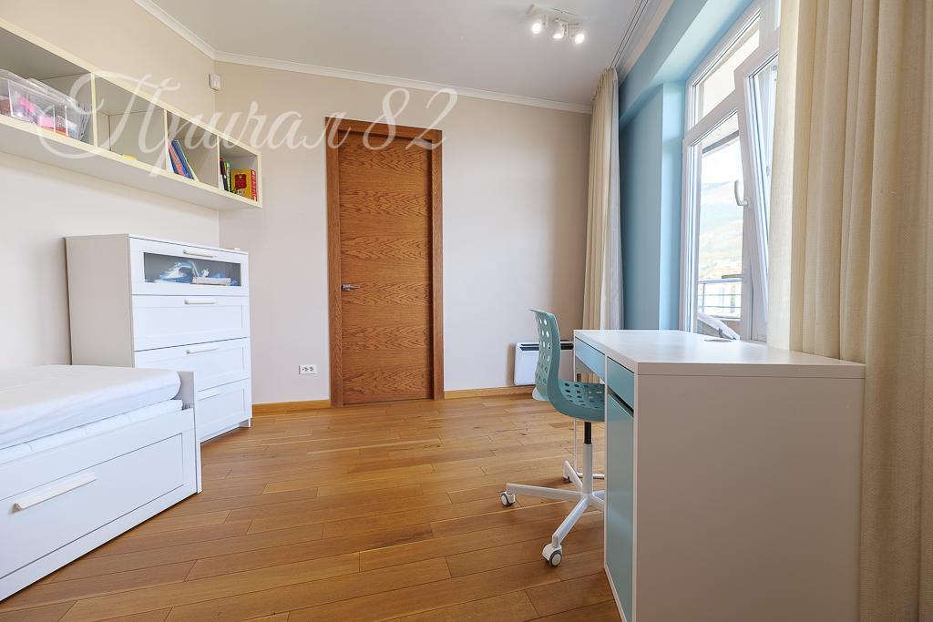 Ялта Блюхера 19