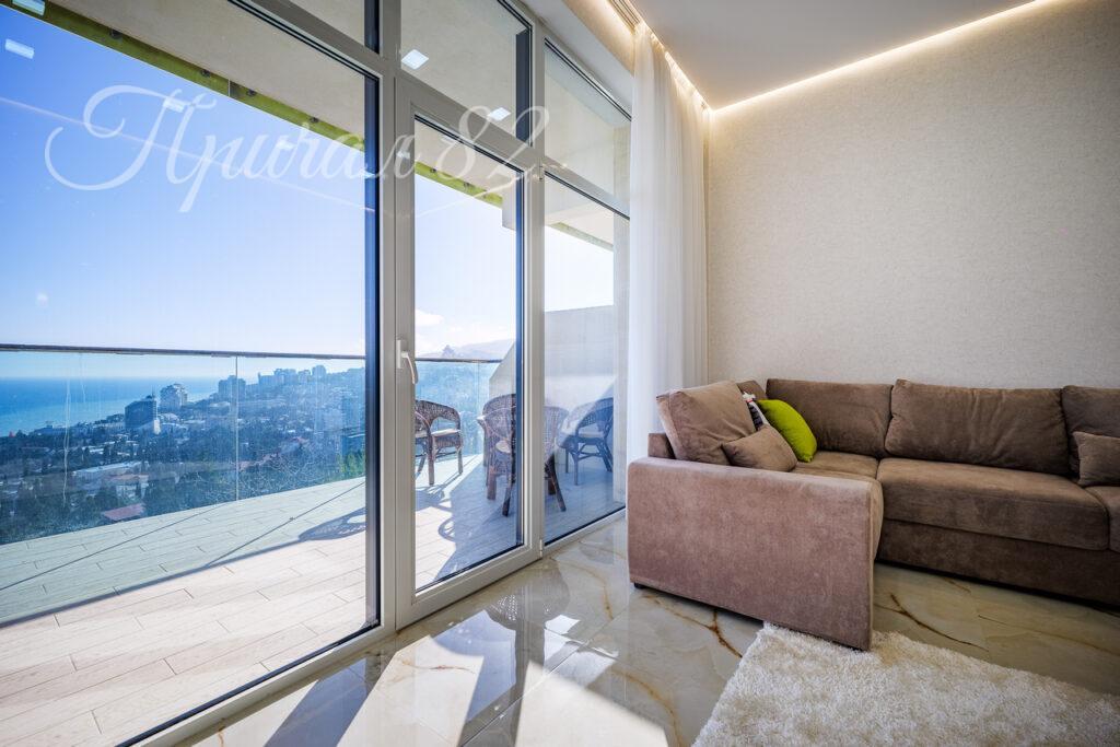 Ялта, Войкова,20