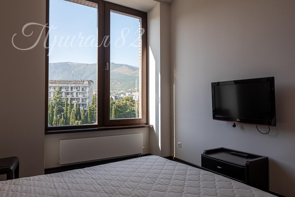 Ялта, Парковый проезд, 6А