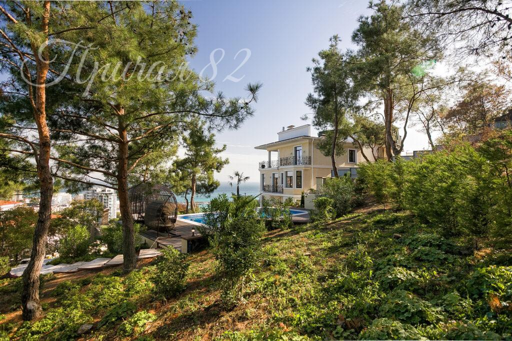 Ялта улица Войковаб дом 23