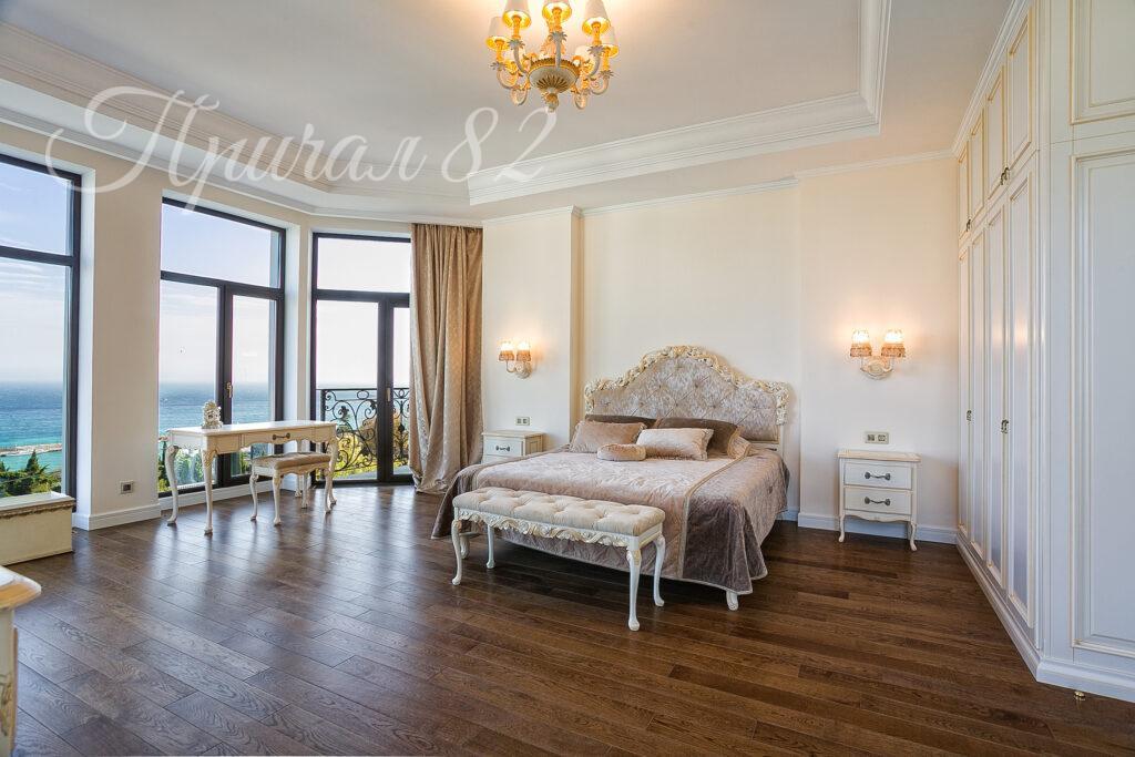 Ялта улица Войковаб дом 23