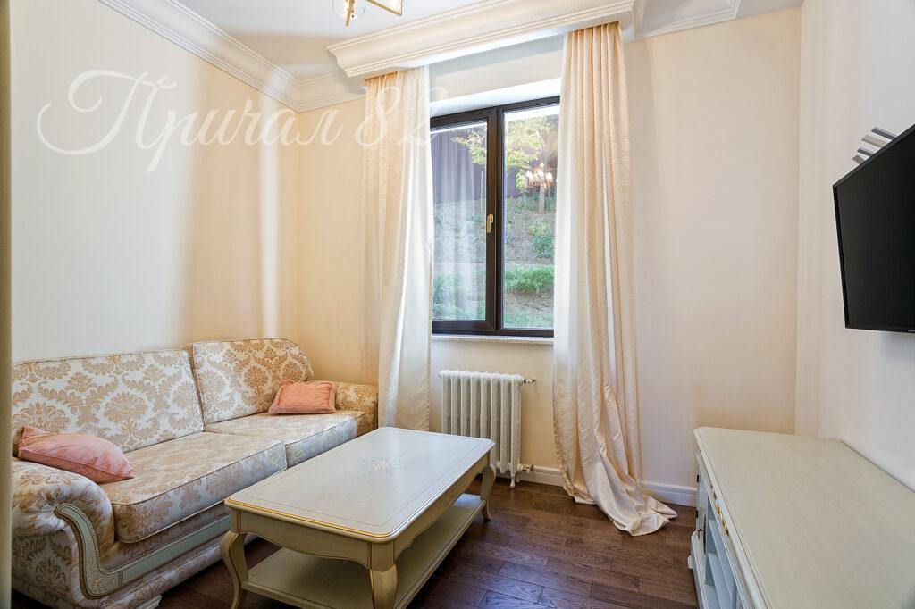 Ялта улица Войковаб дом 23