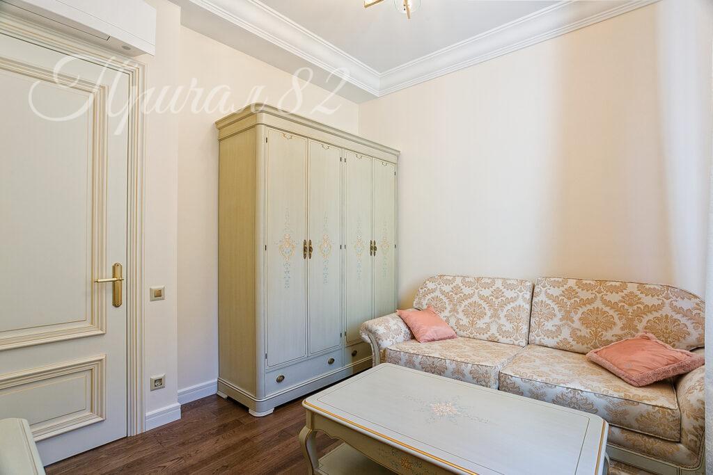 Ялта улица Войковаб дом 23