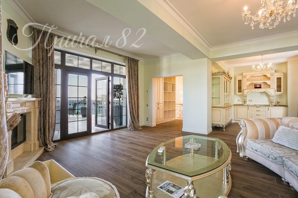 Ялта улица Войковаб дом 23