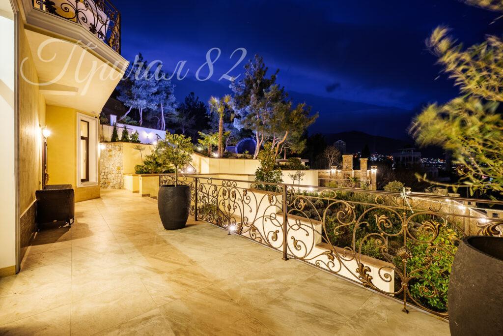 Ялта улица Войковаб дом 23