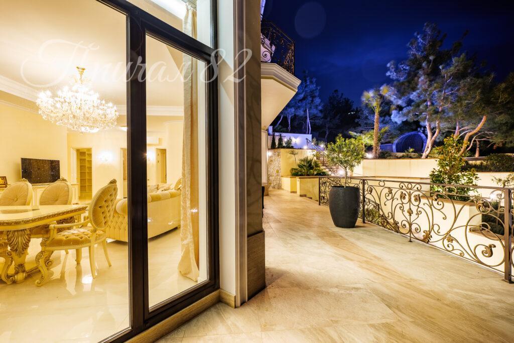 Ялта улица Войковаб дом 23