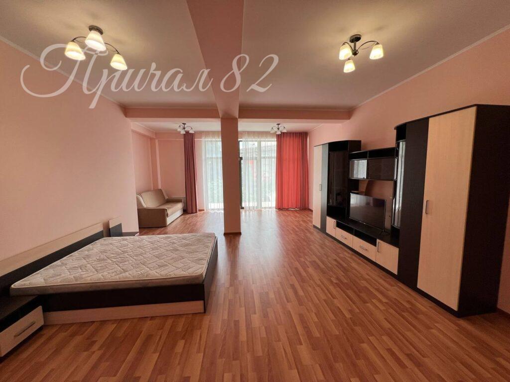 Ялта, ул. Пионерская 8