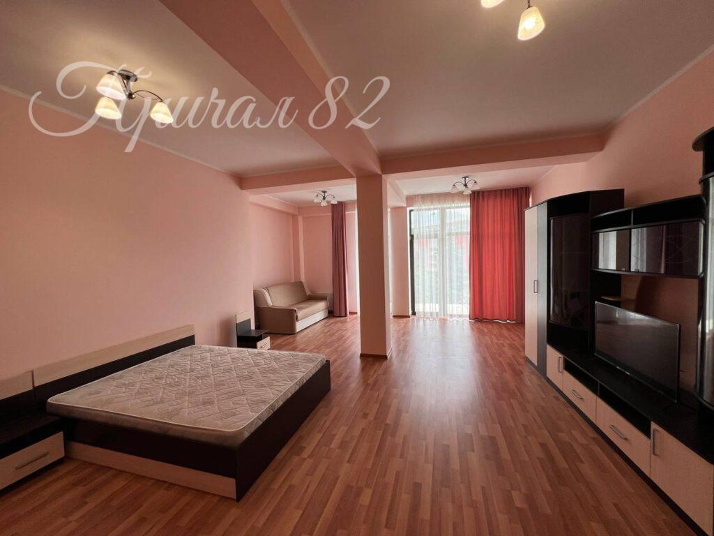 Ялта, ул. Пионерская 8