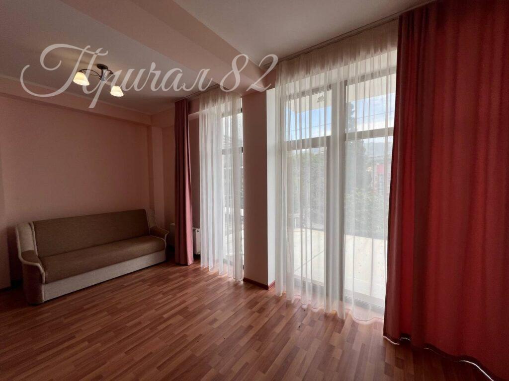 Ялта, ул. Пионерская 8