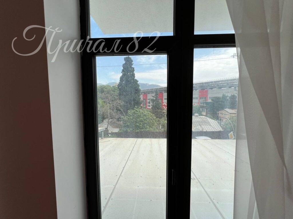 Ялта, ул. Пионерская 8