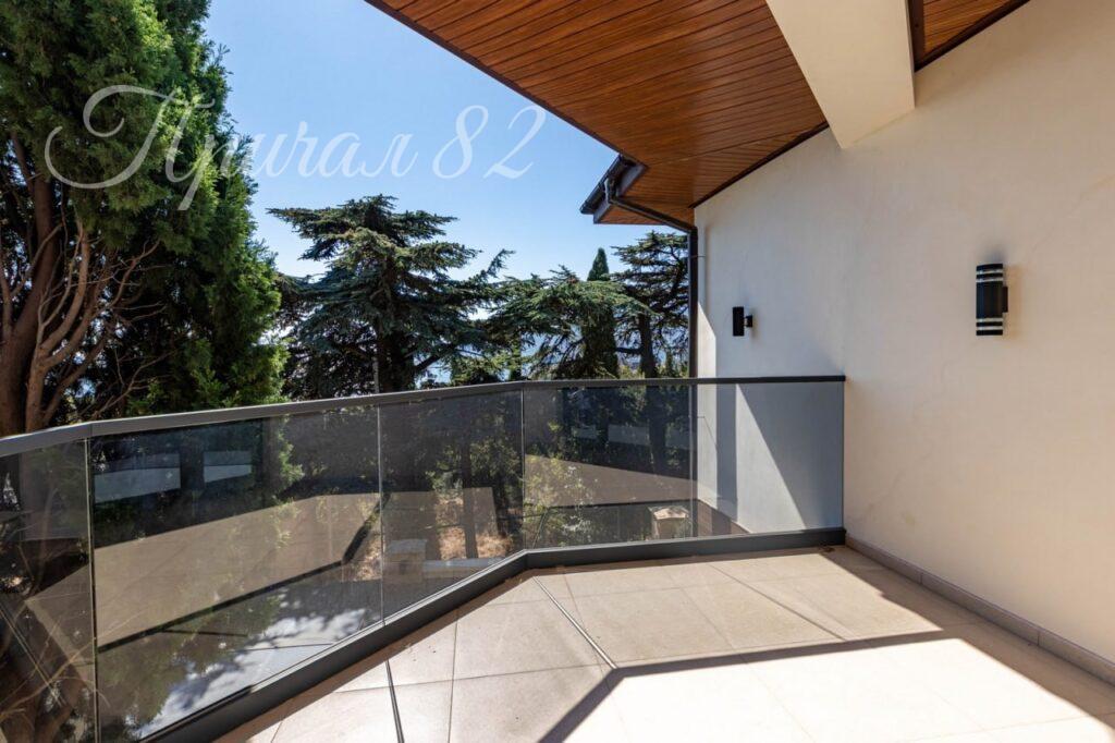 Ялта, пгт. Массандра, ул. Мира