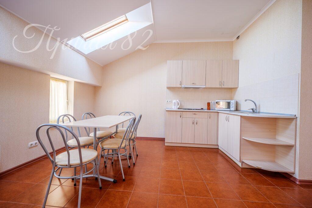 Ялта, пгт Алупка, ул.Ленина 29Б