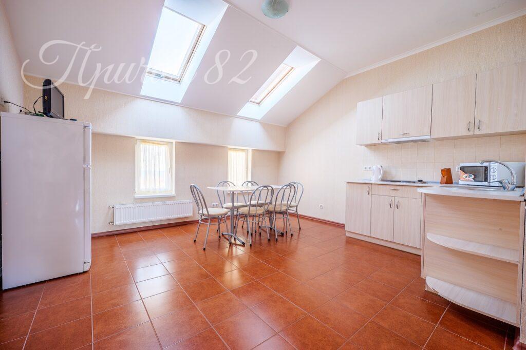 Ялта, пгт Алупка, ул.Ленина 29Б